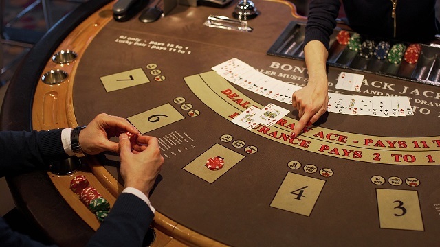 Cómo pagan las apuestas en Blackjack Multiplayer